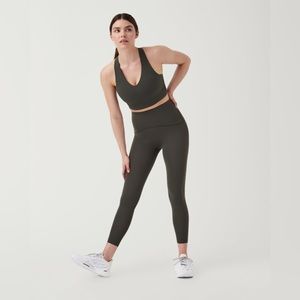 Spanx Booty Boost® Active 7/8 Legging, Dar Palm Green, Size Small, Like New
